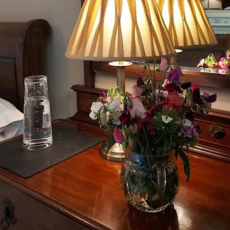 Bed and Breakfast The West Wing à Whitford Extérieur photo